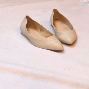 Women's Nine West faux snakeskin flats